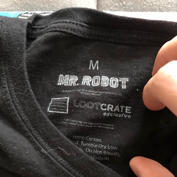 Mr. Robot tee - Picture 5 of 5